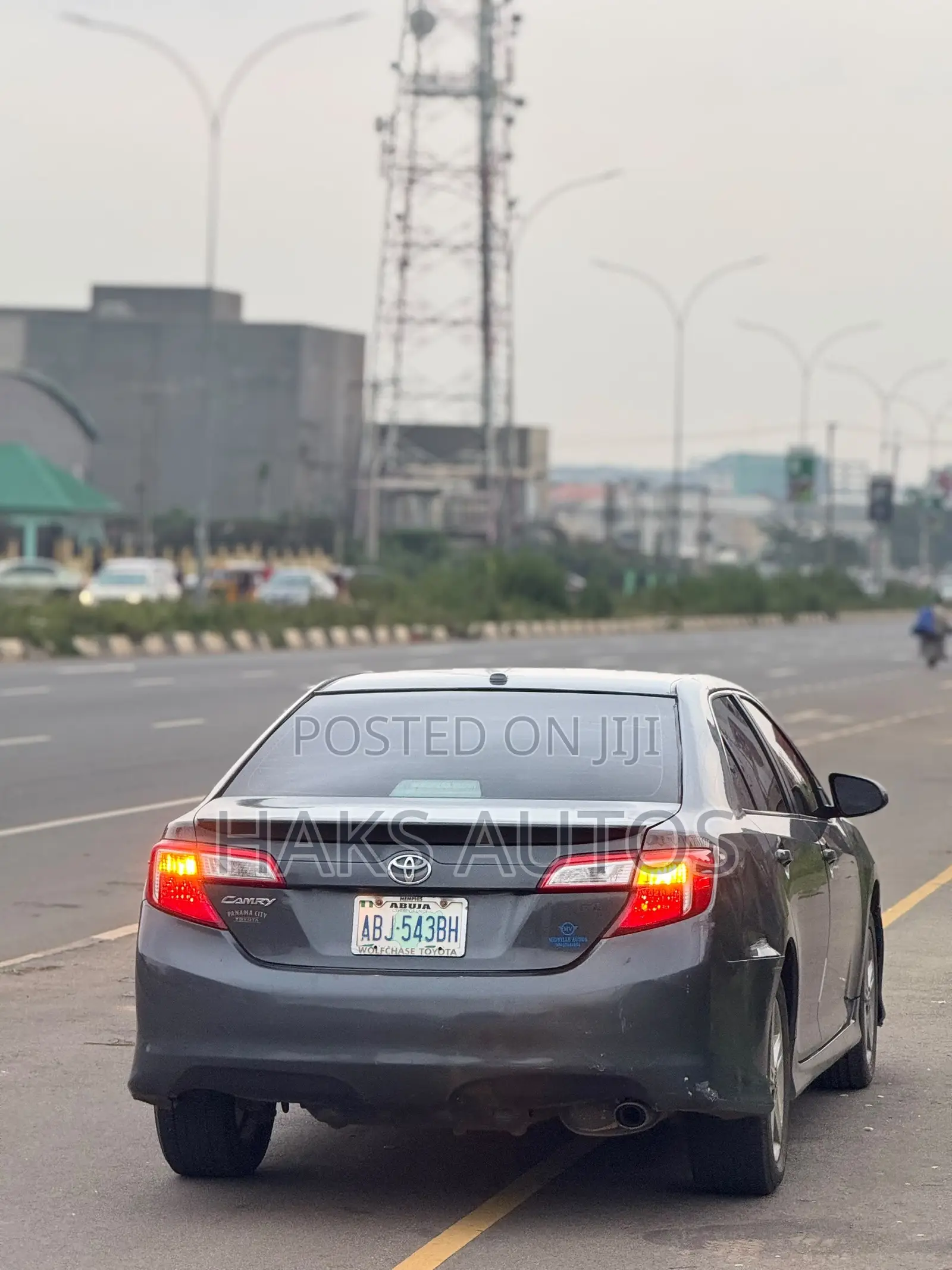 Toyota Camry 2012 Gray