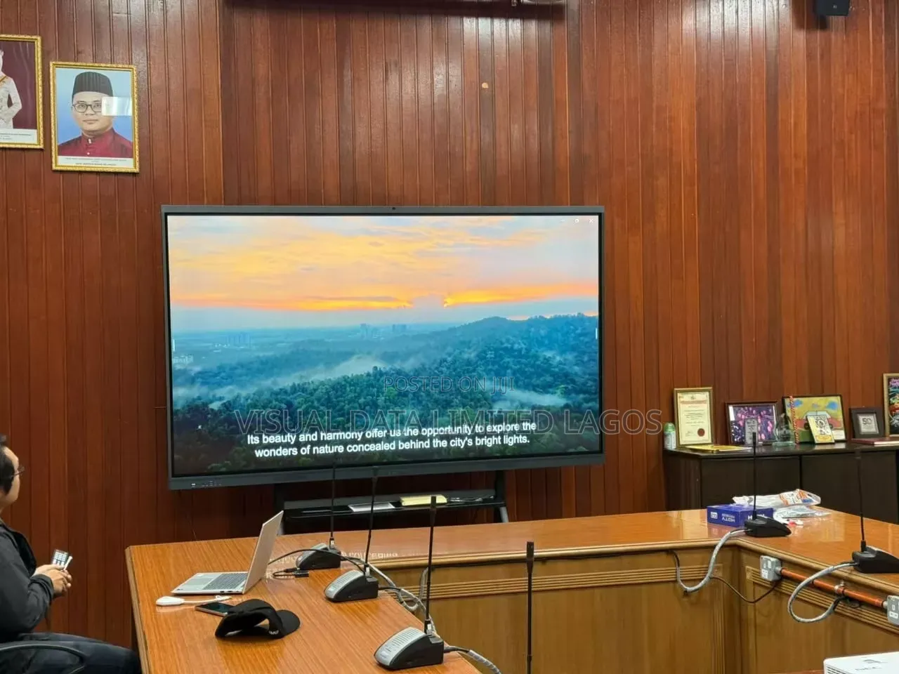 Elon Display Interactive Smart Board 98" - With Free Installation