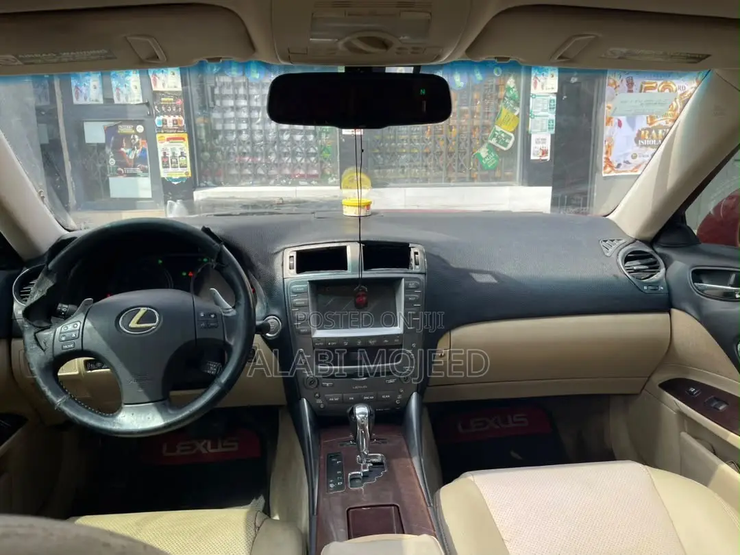 Lexus IS 250 2008 Red