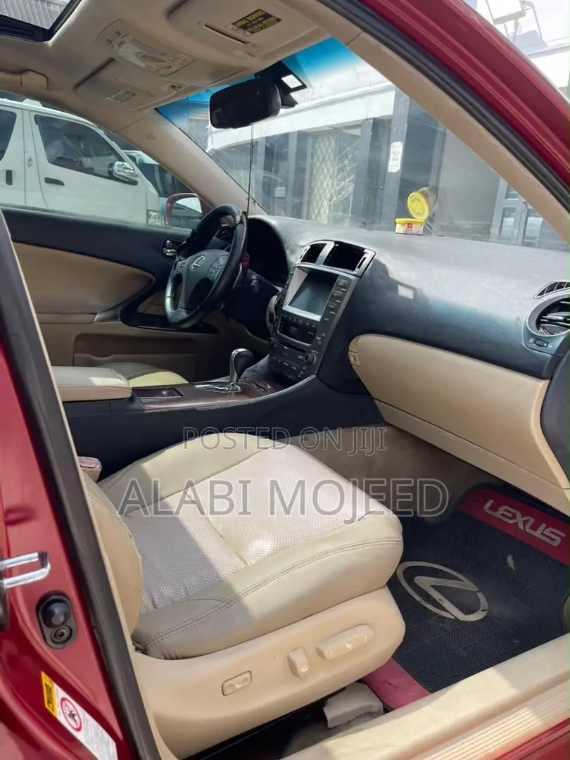 Lexus IS 250 2008 Red