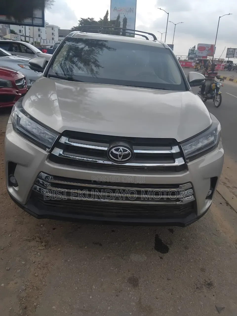 Toyota Highlander Limited 4dr SUV AWD (3.5L 6cyl 6A) 2015 Beige