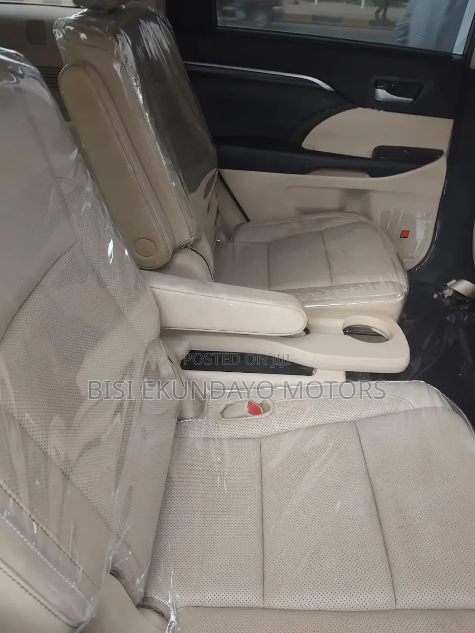 Toyota Highlander Limited 4dr SUV AWD (3.5L 6cyl 6A) 2015 Beige