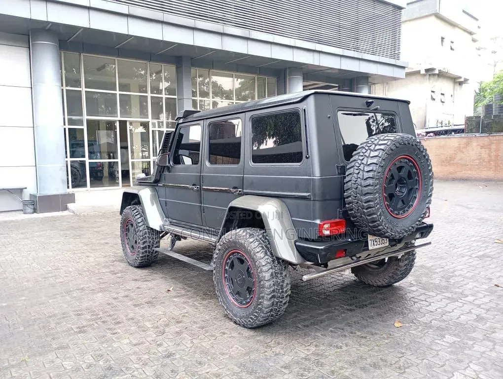 Mercedes-Benz G-Class G63 AMG 4dr SUV 4WD (5.5L 8cyl Turbo 7A) 2015