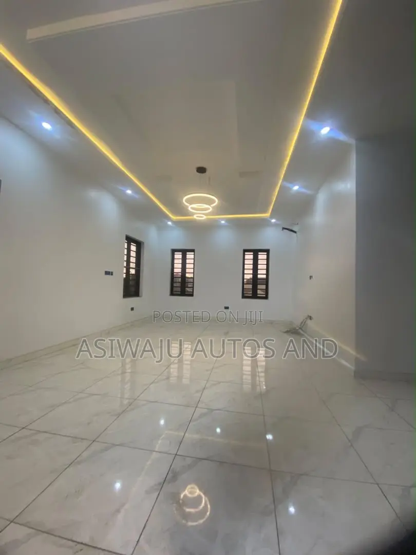 4bdrm Duplex in Abisogun Estate, Ogba for sale