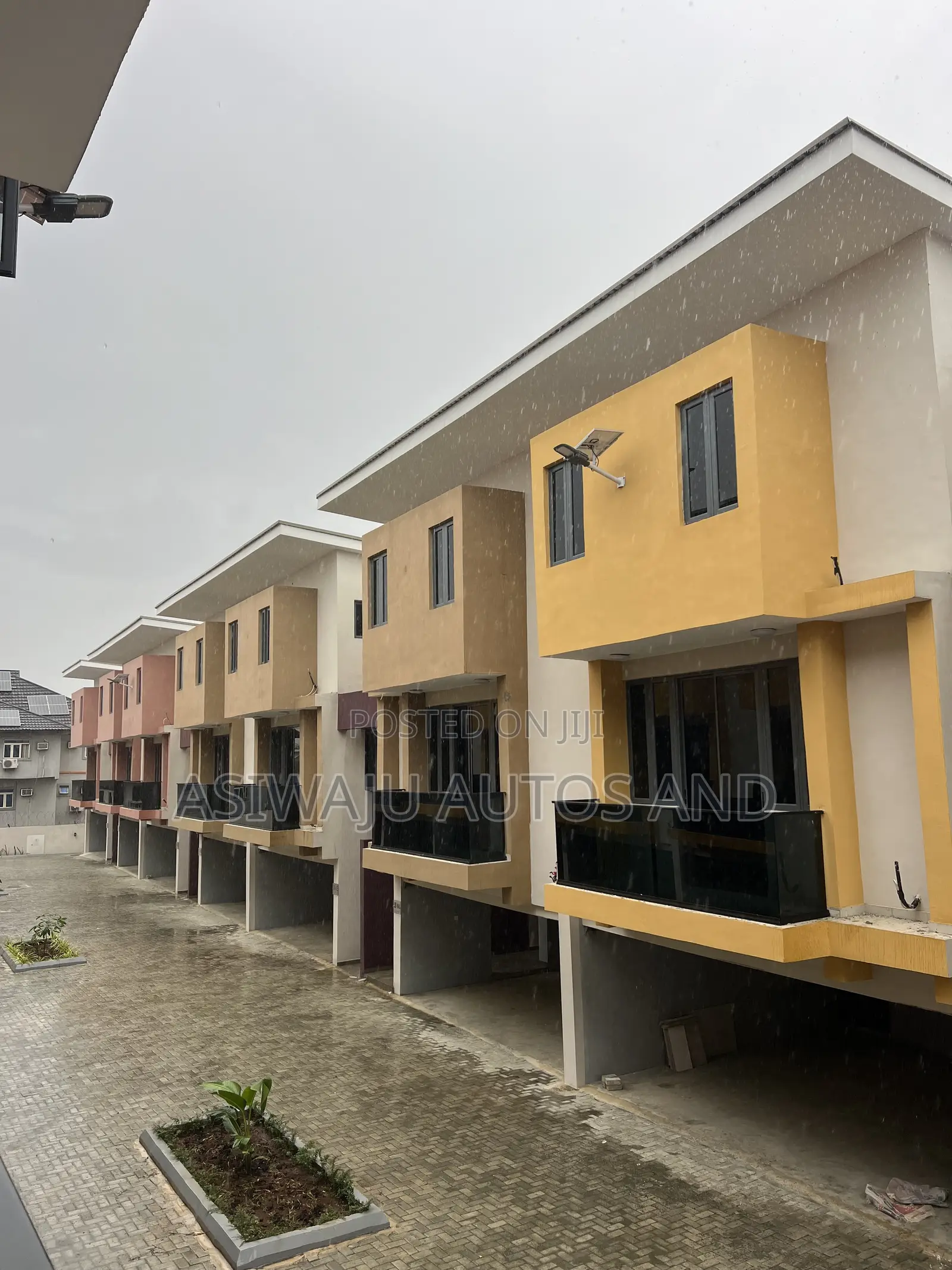 4bdrm Duplex in Jimoh Estate, Adeniyi Jones for rent