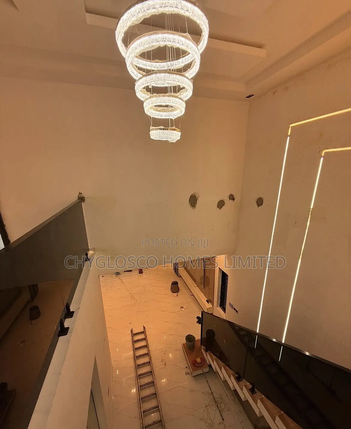 4bdrm Duplex in New Layout for sale