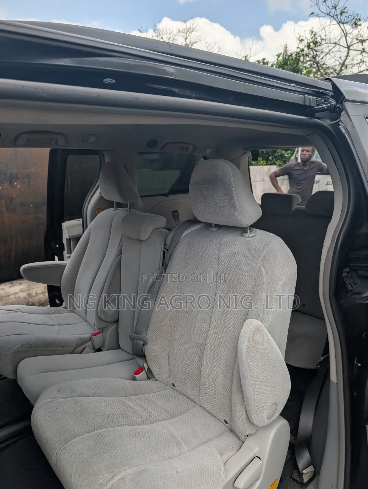 Toyota Sienna 2013 Black