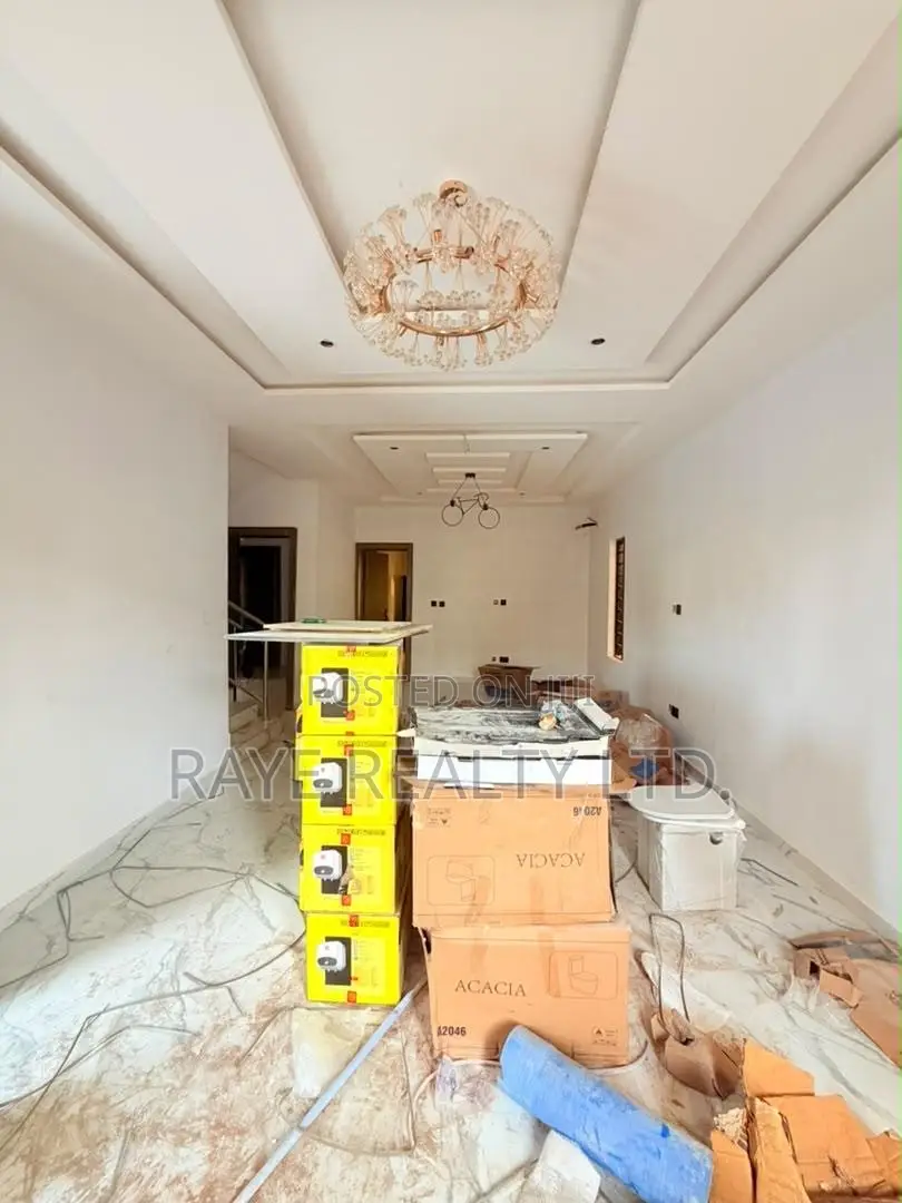 5bdrm Duplex in Omole Phase 2 for sale