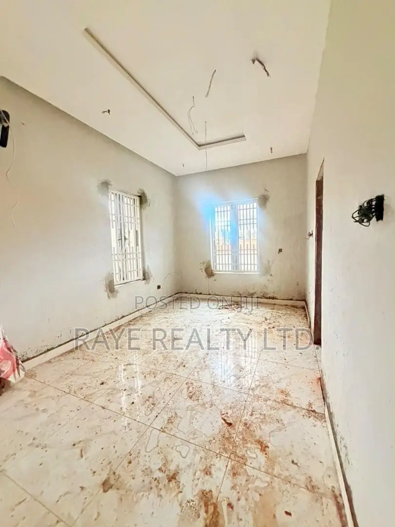 5bdrm Duplex in Omole Phase 2 for sale