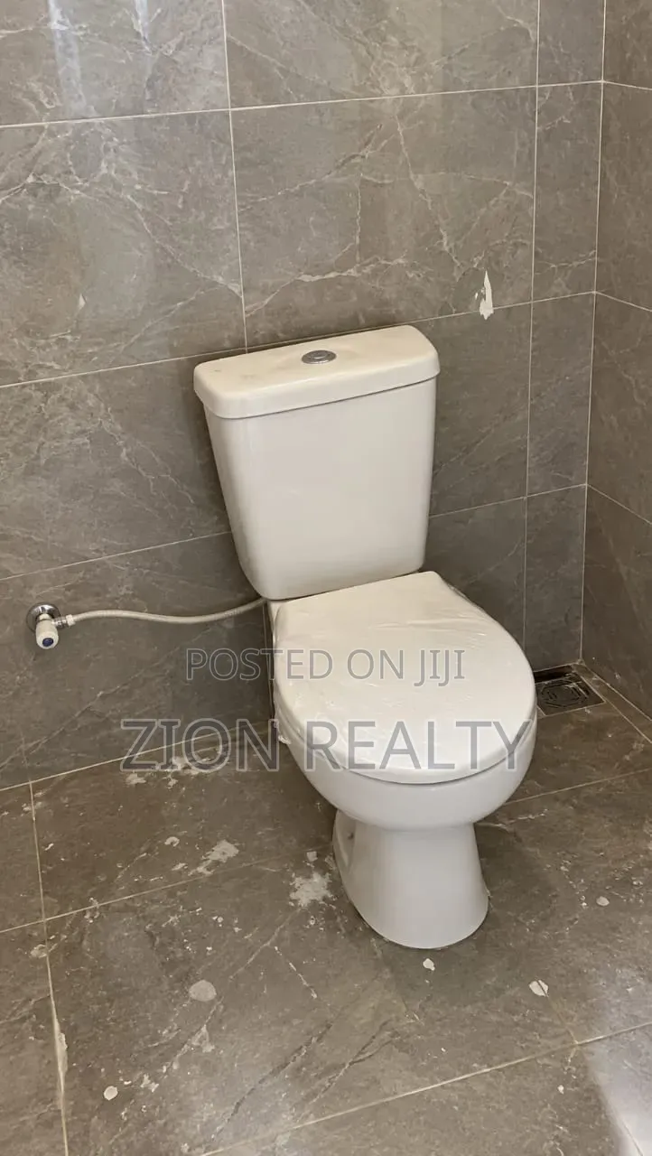 3bdrm Apartment in Elefo, Awoyaya for rent