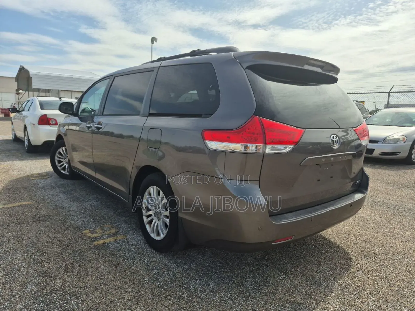 Toyota Sienna XLE 7 Passenger 2011 Gray