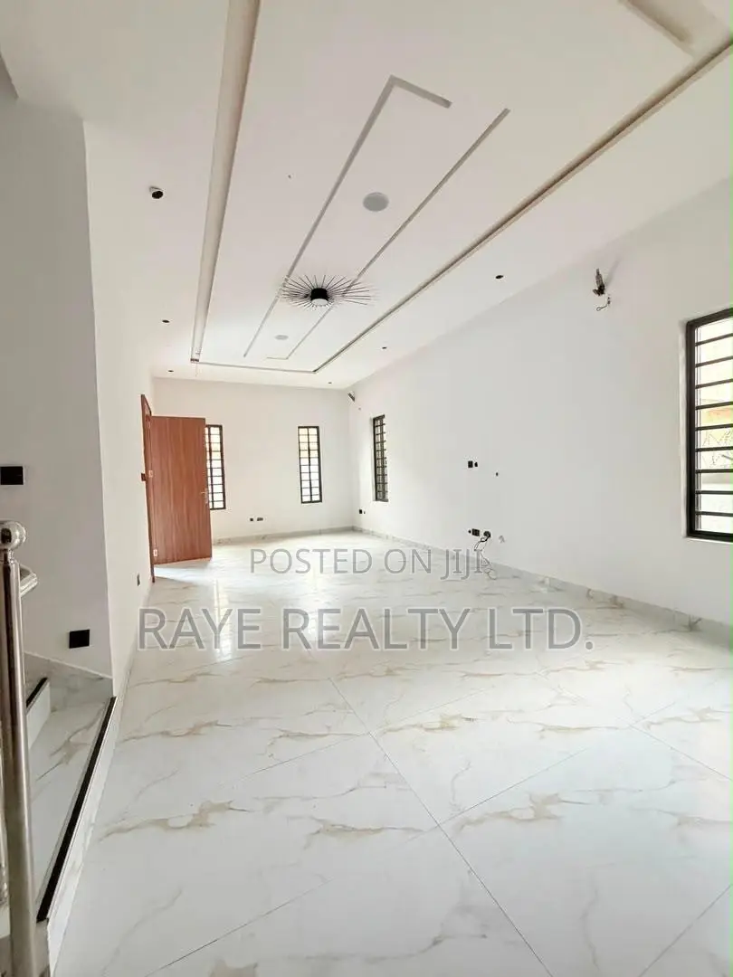 5bdrm Duplex in Omole Phase 2 for sale