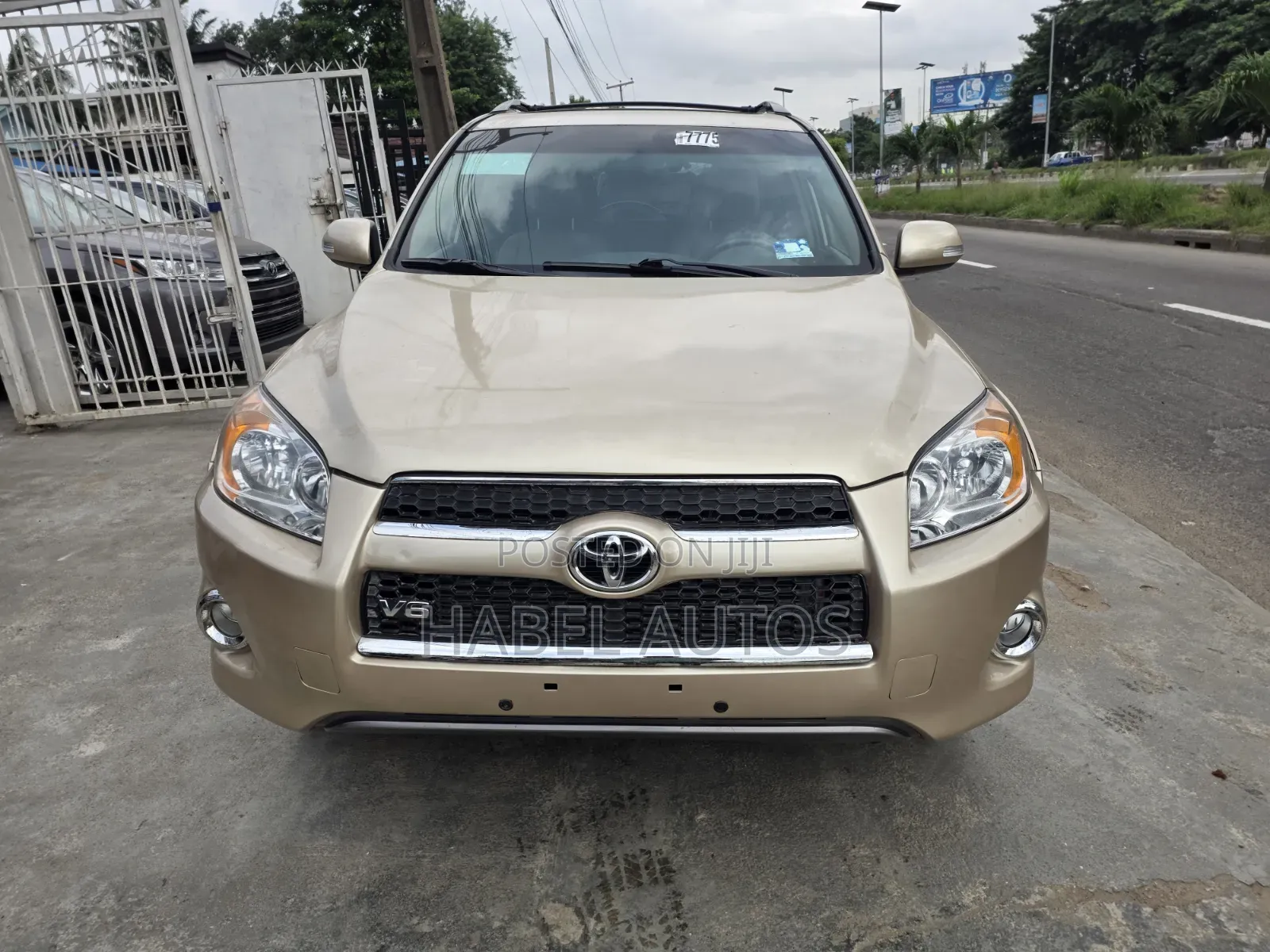 Toyota RAV4 3.5 Limited 2012 Gold