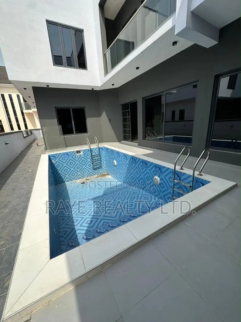 5bdrm Duplex in Ajah for sale