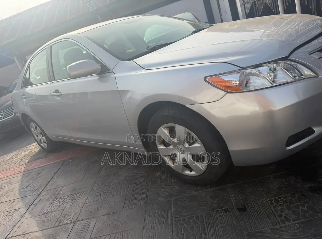 Toyota Camry CE 4dr Sedan (2.4L 4cyl 5M) 2007 Silver