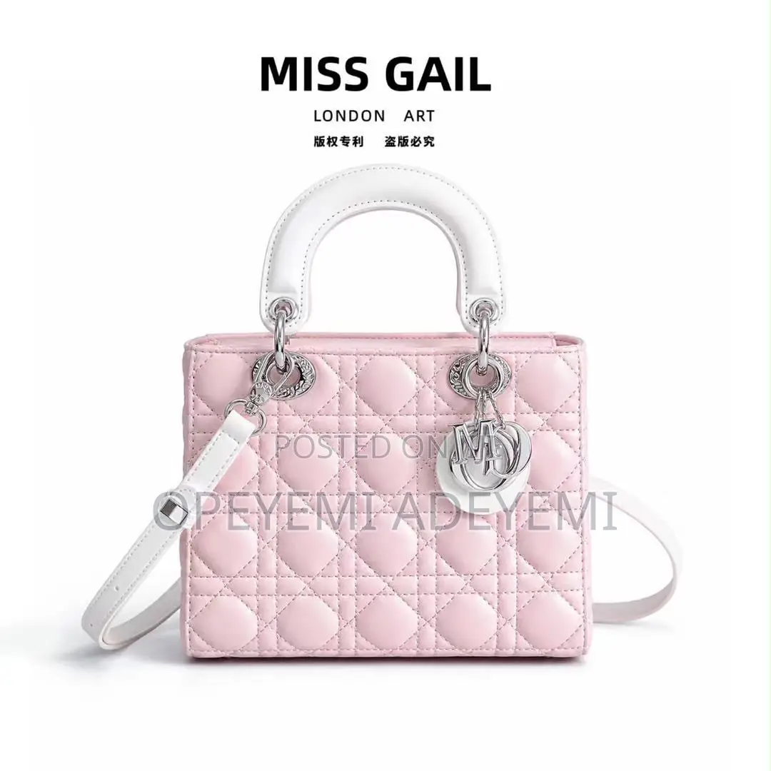 Miss Gail Box Bag