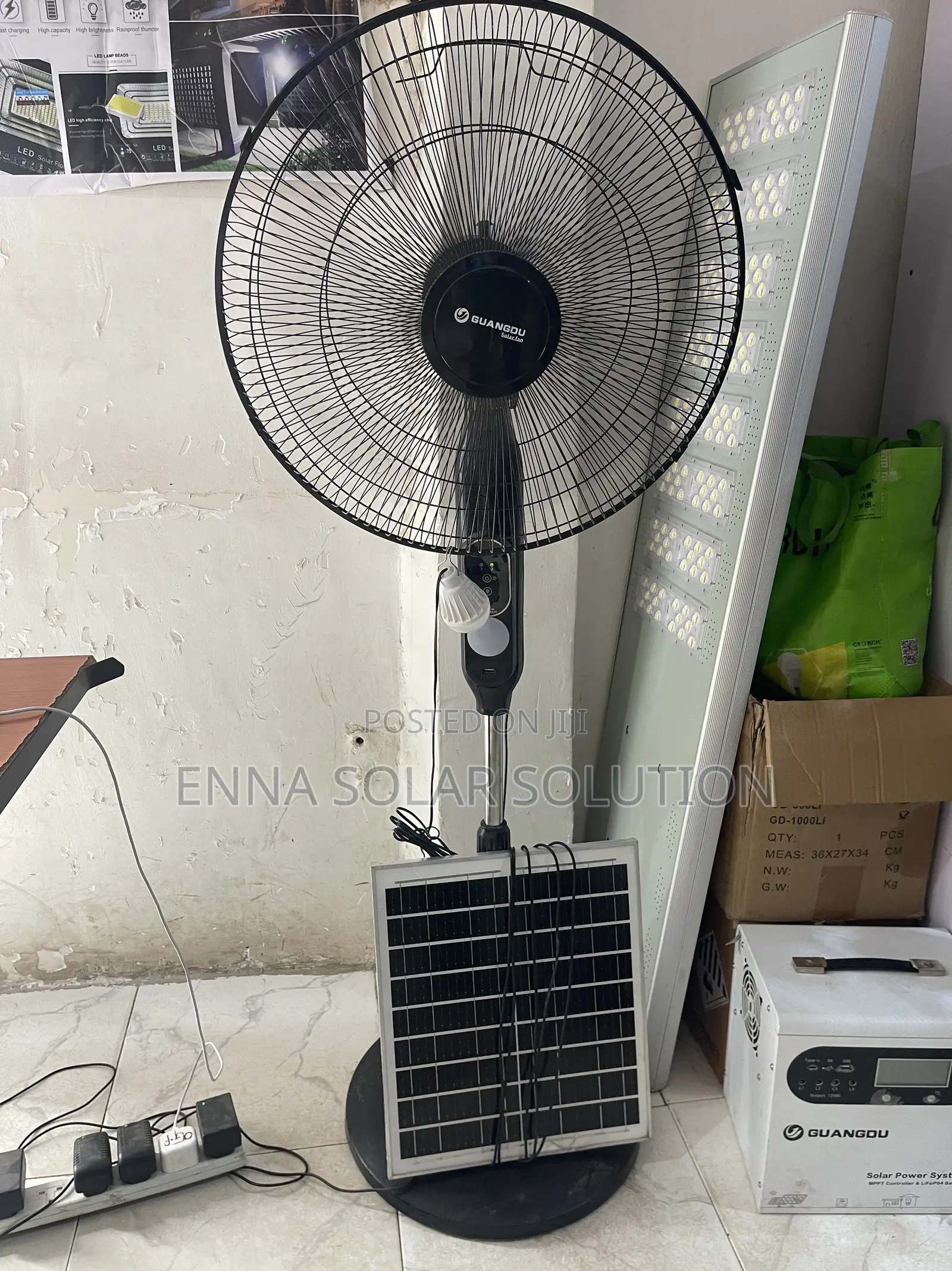 18 Inches Solar Rechargeable Fan