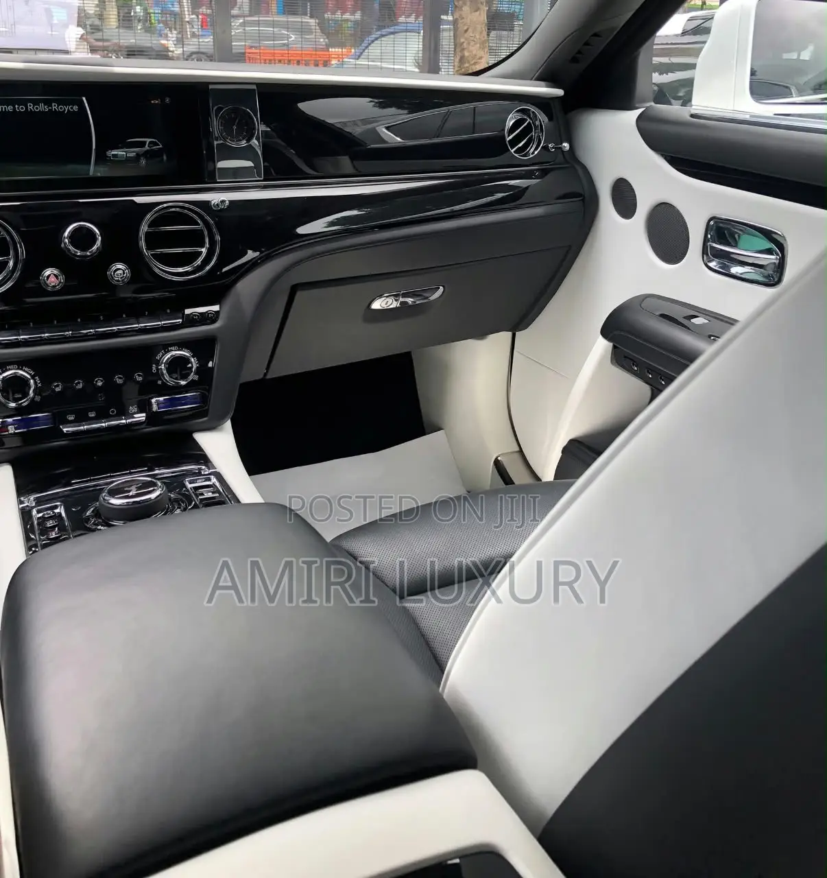 Rolls-Royce Ghost 2024 White