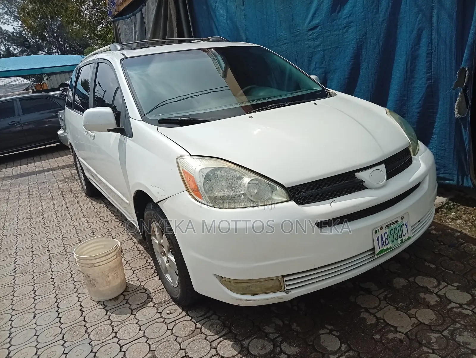 Toyota Sienna LE FWD 2006 White