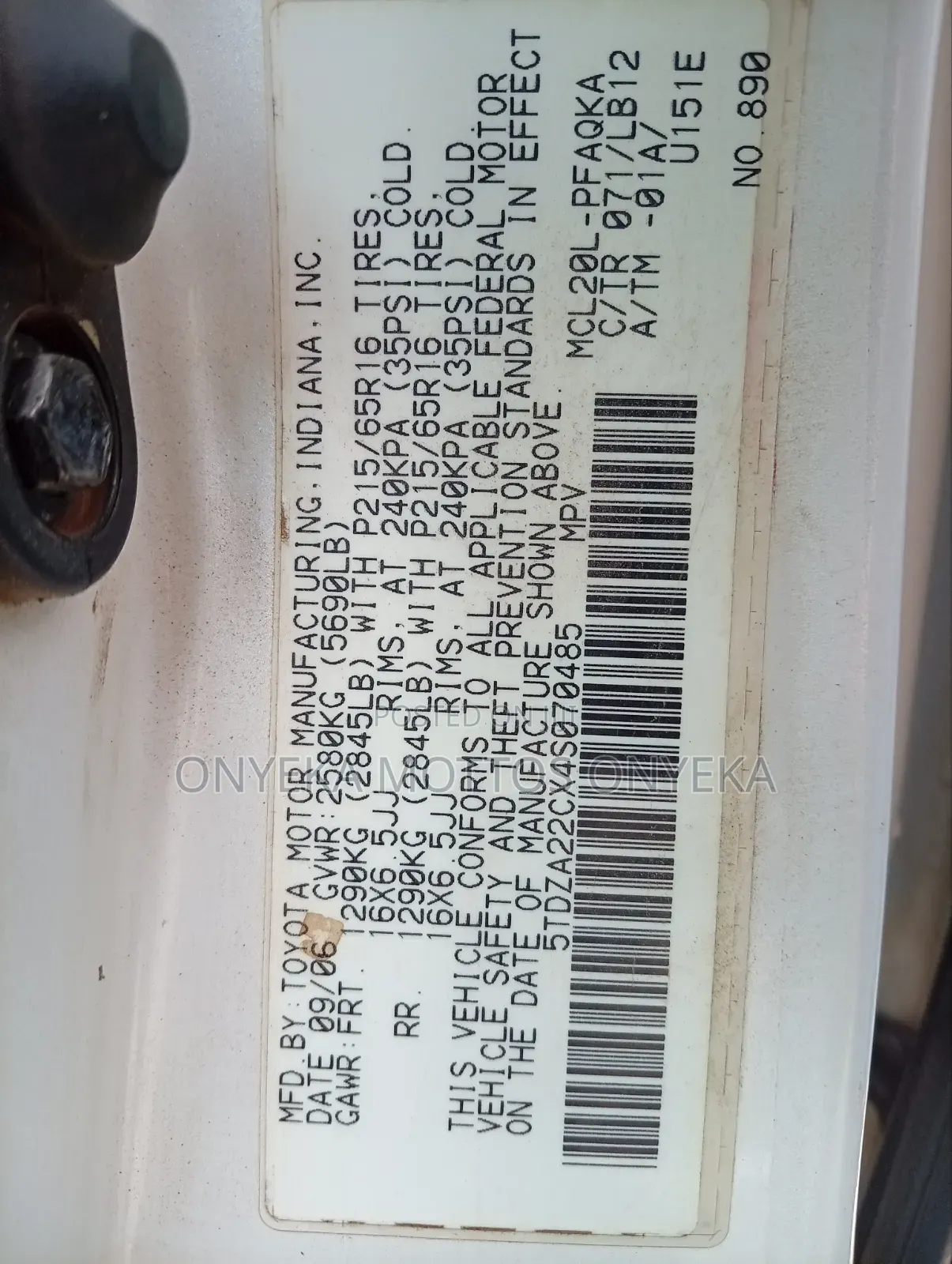 Toyota Sienna LE FWD 2006 White