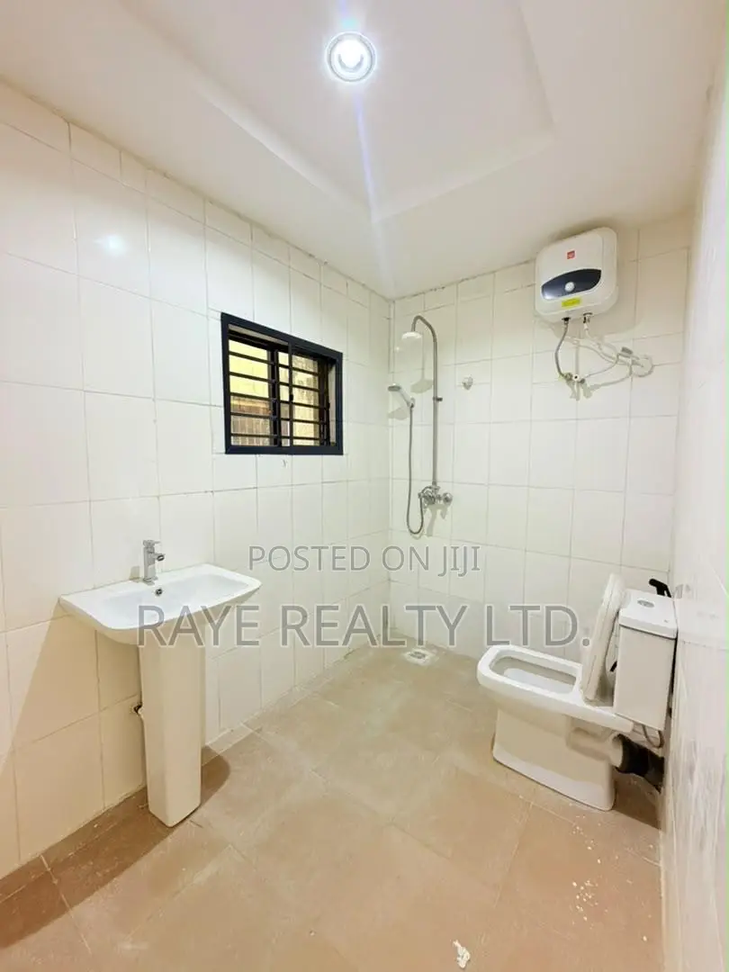 3bdrm Duplex in Ikeja for sale
