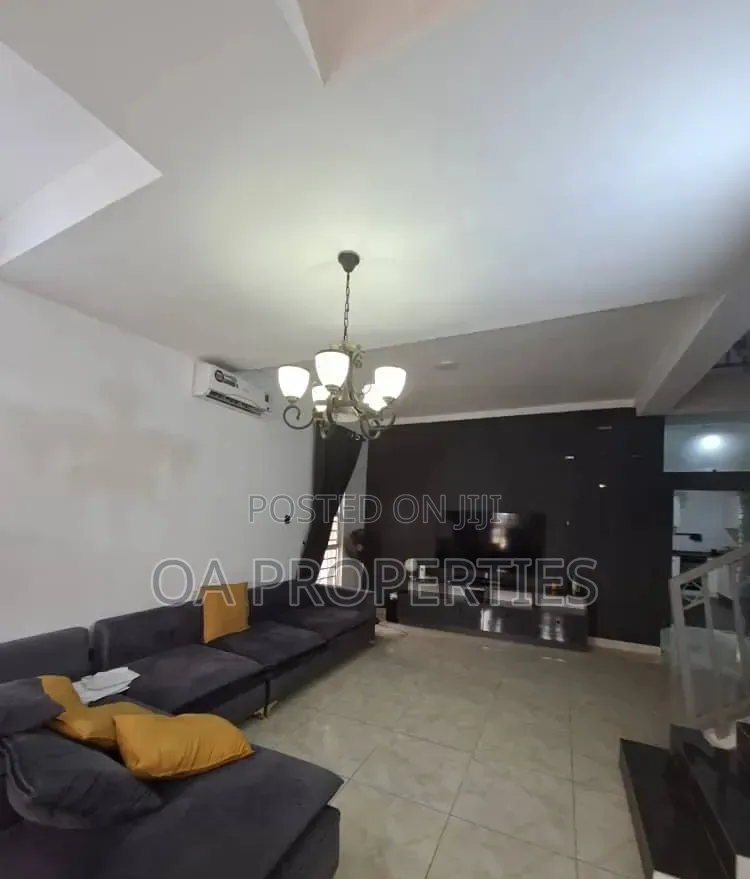 Furnished 4bdrm Duplex in Carlton Gate Estate for rent