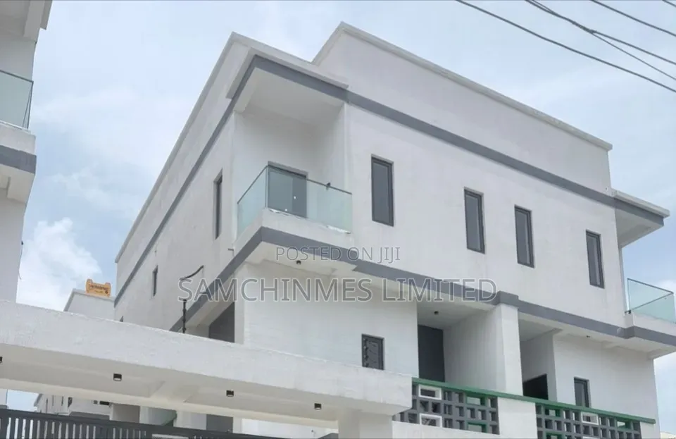 3bdrm Apartment in Elemoro for rent