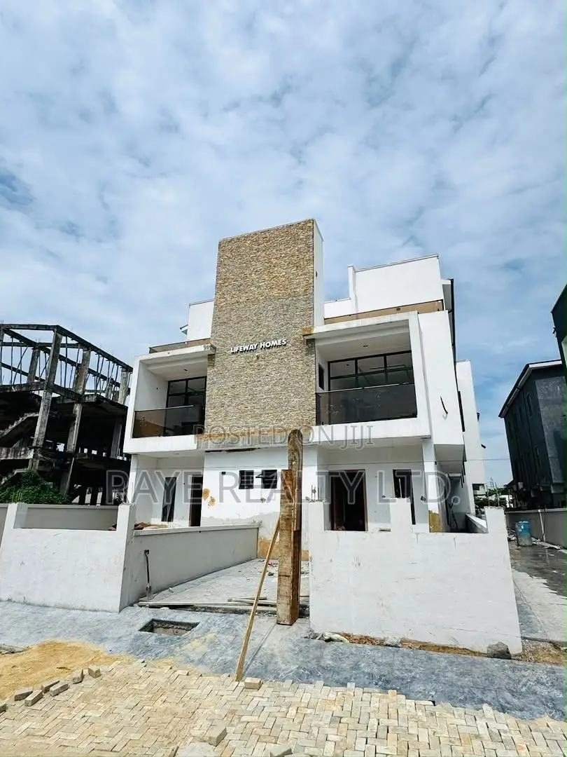 4bdrm Duplex in Gbagada for sale