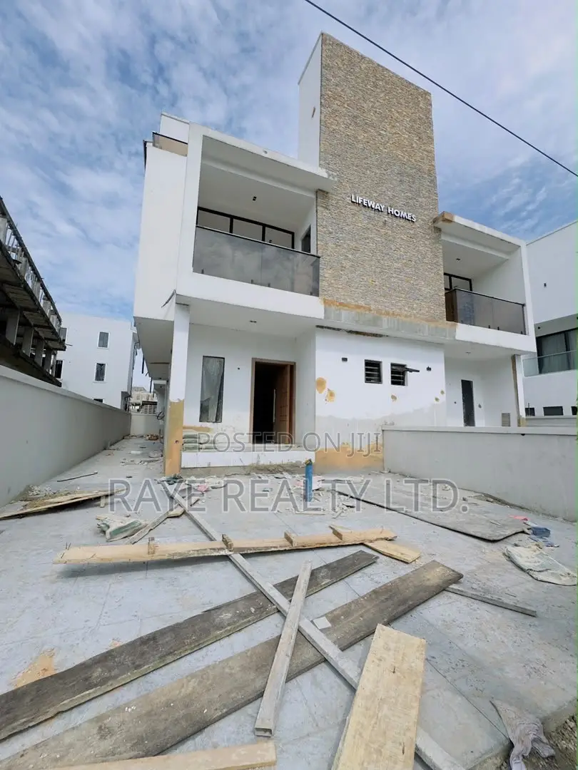 4bdrm Duplex in Gbagada for sale