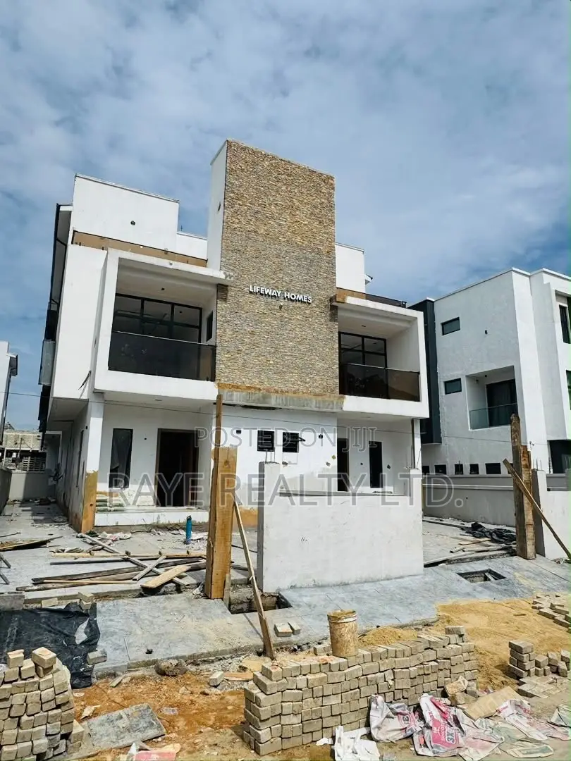 4bdrm Duplex in Gbagada for sale
