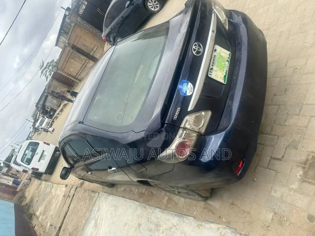 Toyota Corolla LE 4dr Sedan (1.8L 4cyl 4A) 2012 Blue