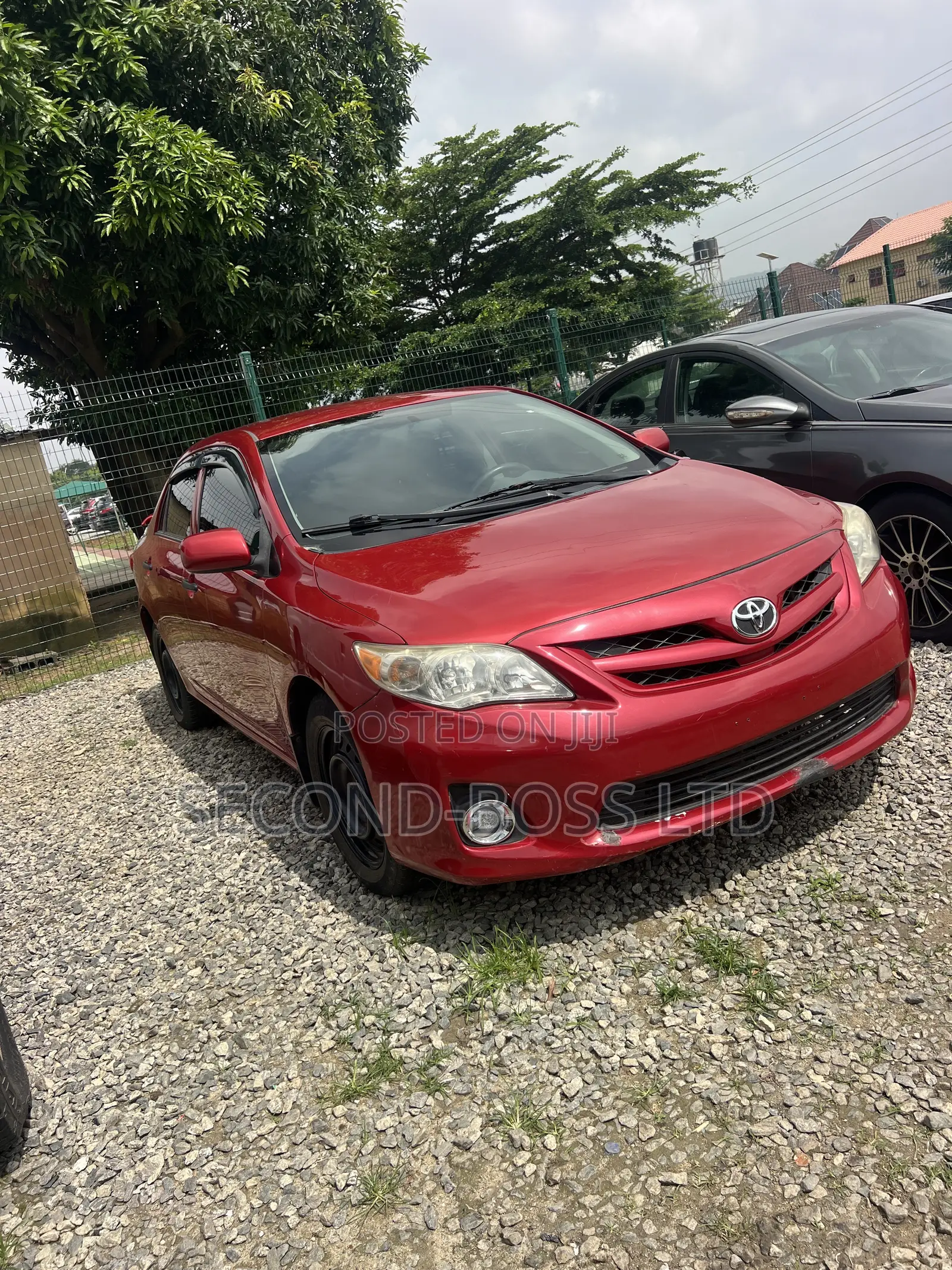 Toyota Corolla LE Special Edition 4dr Sedan (1.8L 4cyl 4A) 2013 Red