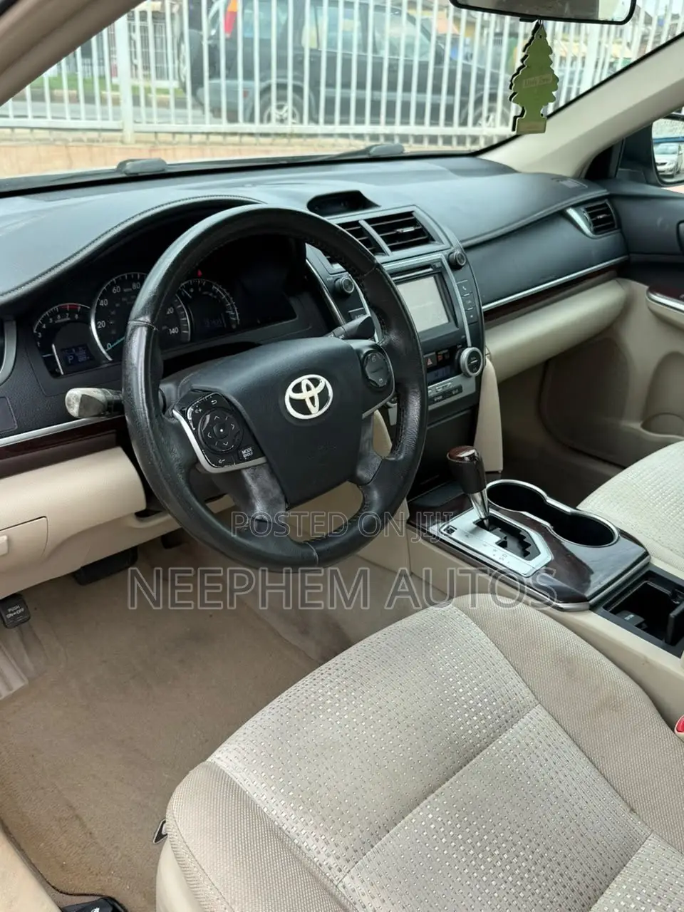 Toyota Camry 2013 Gold