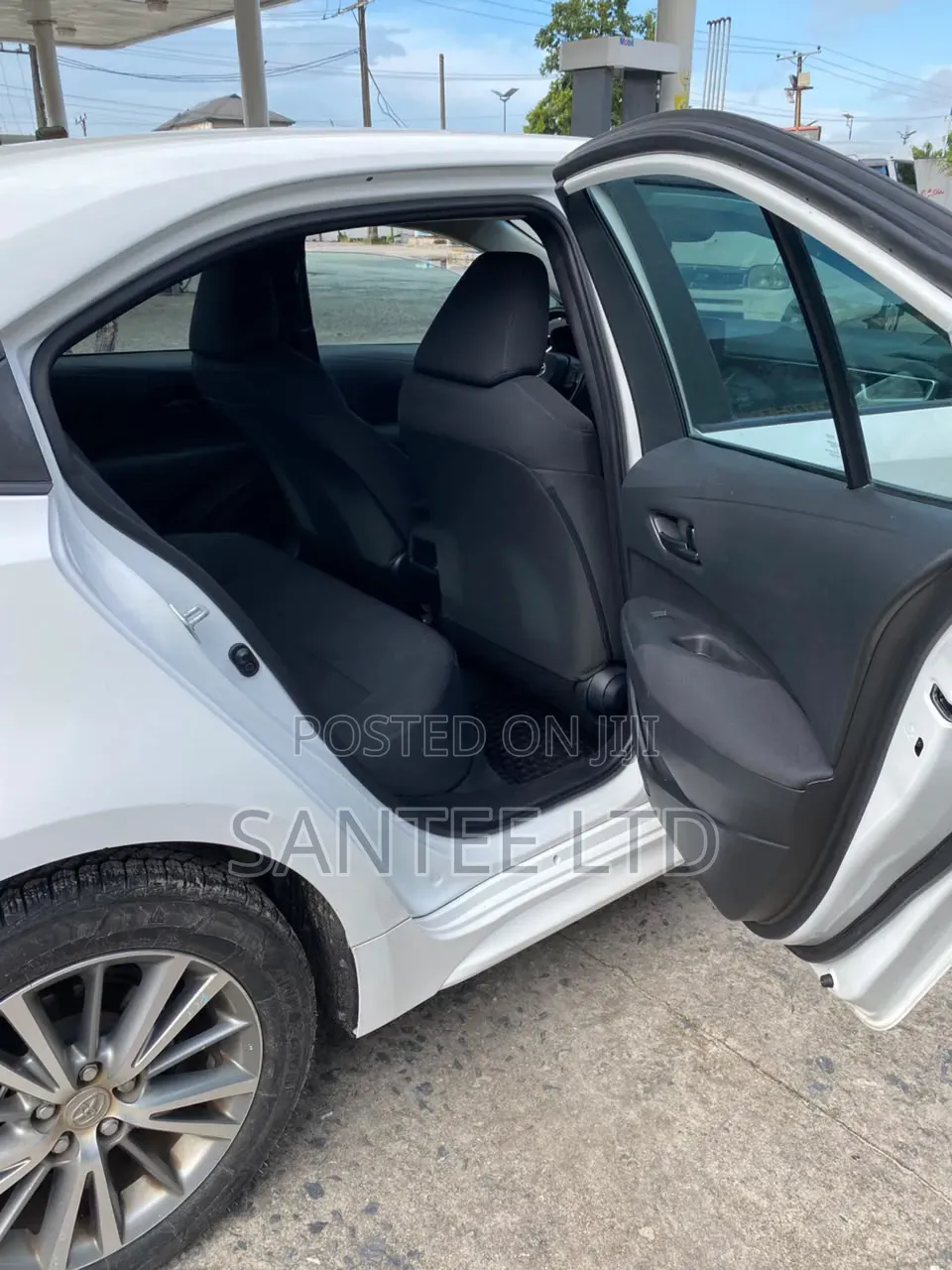 Toyota Corolla 2022 White