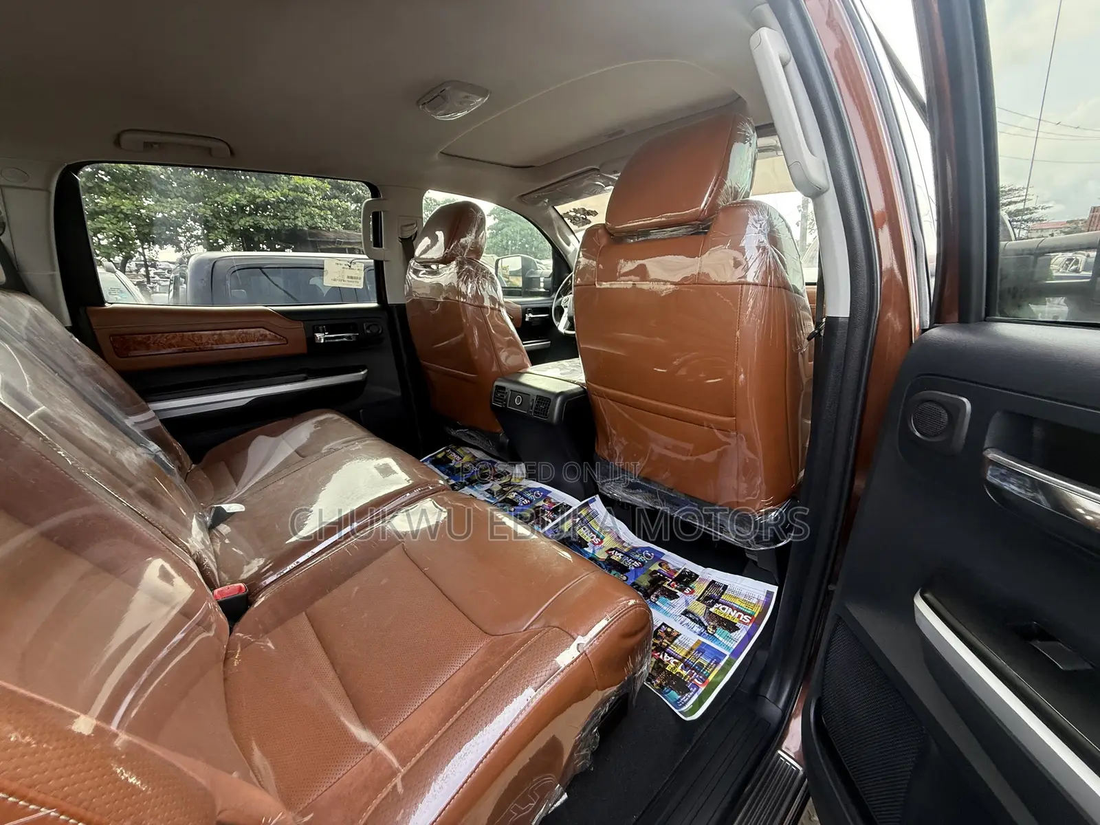 Toyota Tundra Platinum 4dr CrewMax 4WD SB (5.7L 8cyl 6A) 2015 Brown