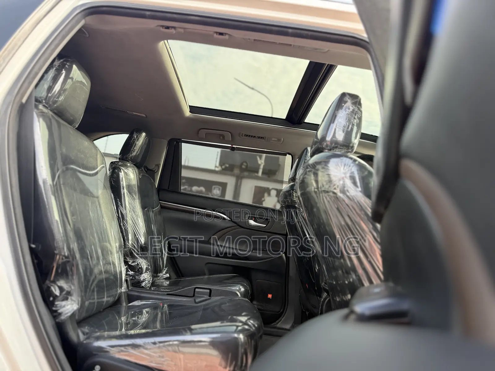 Toyota Highlander Limited Platinum 4dr SUV AWD (3.5L 6cyl 6A) 2014