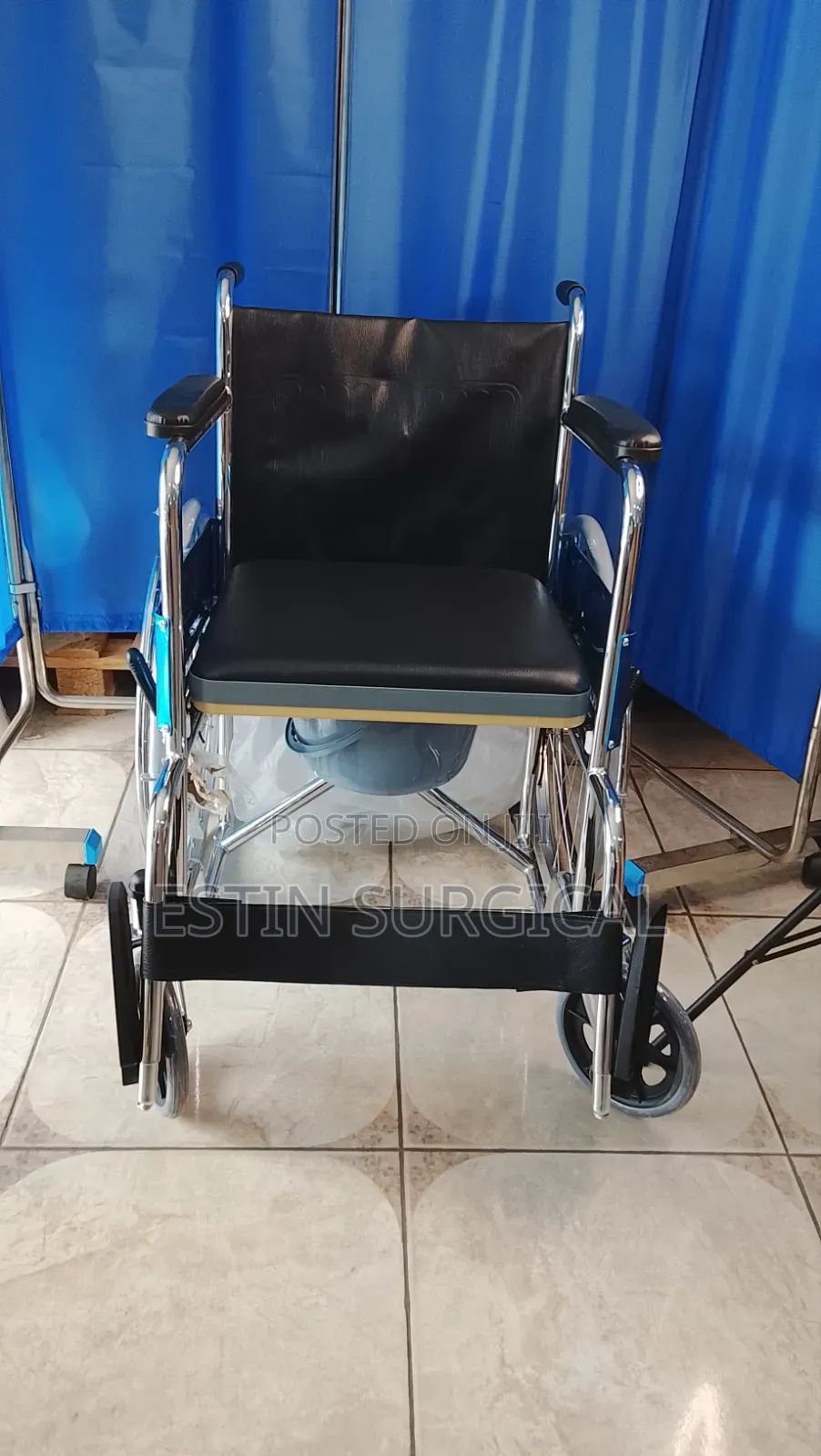 Estin Wheel Chair With Breaks (Standard)