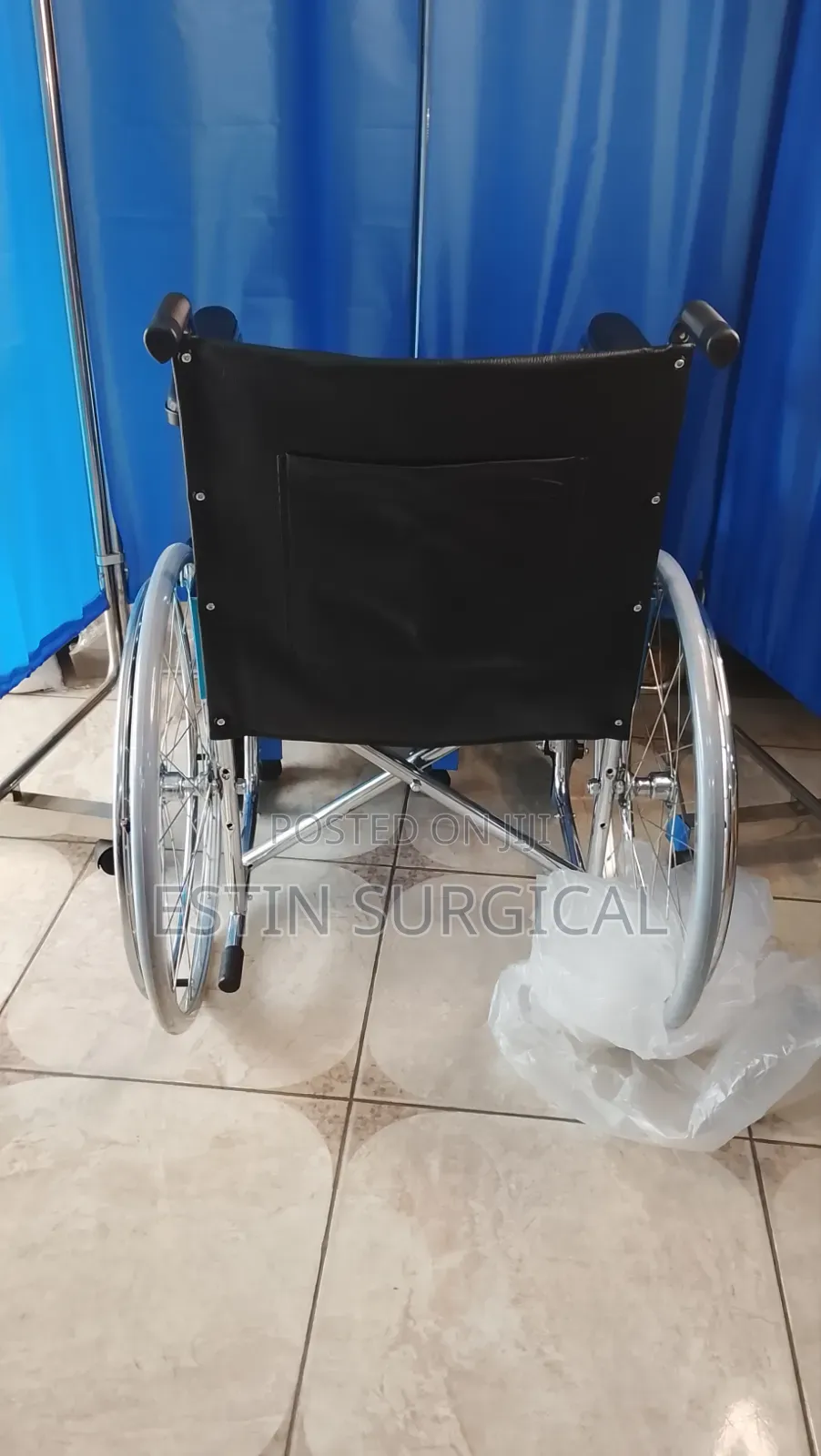 Estin Wheel Chair With Breaks (Standard)