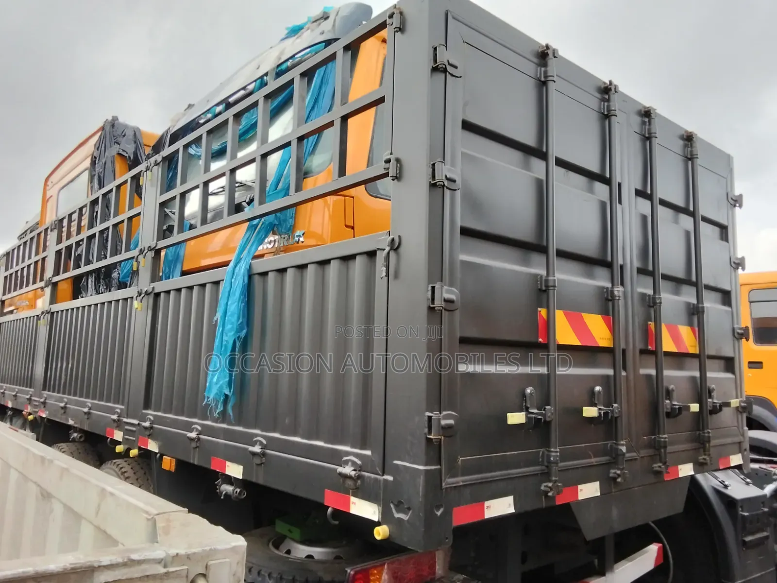 Semi Trailer