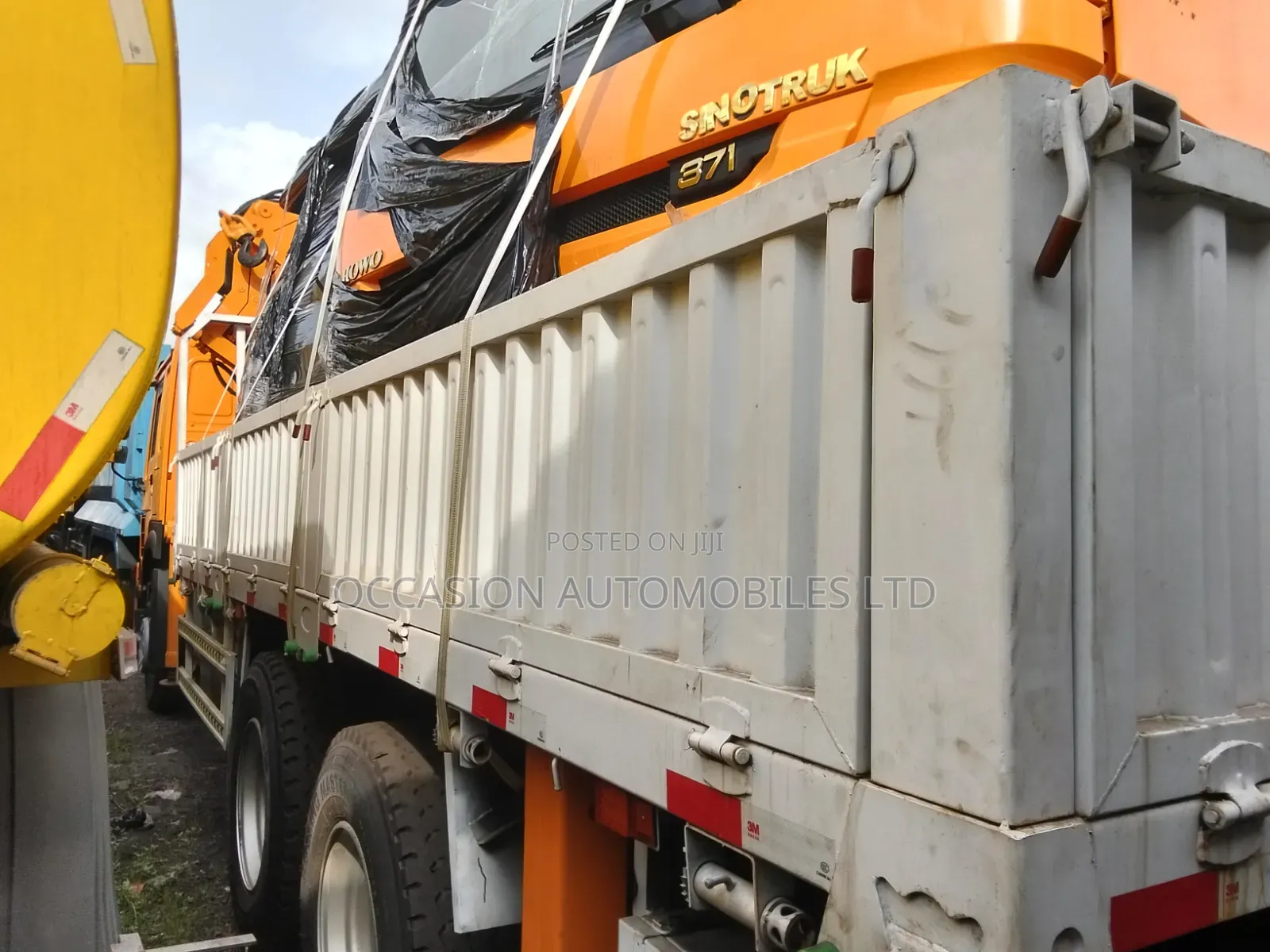 Howo Self-Loading Truck 2019 Orange