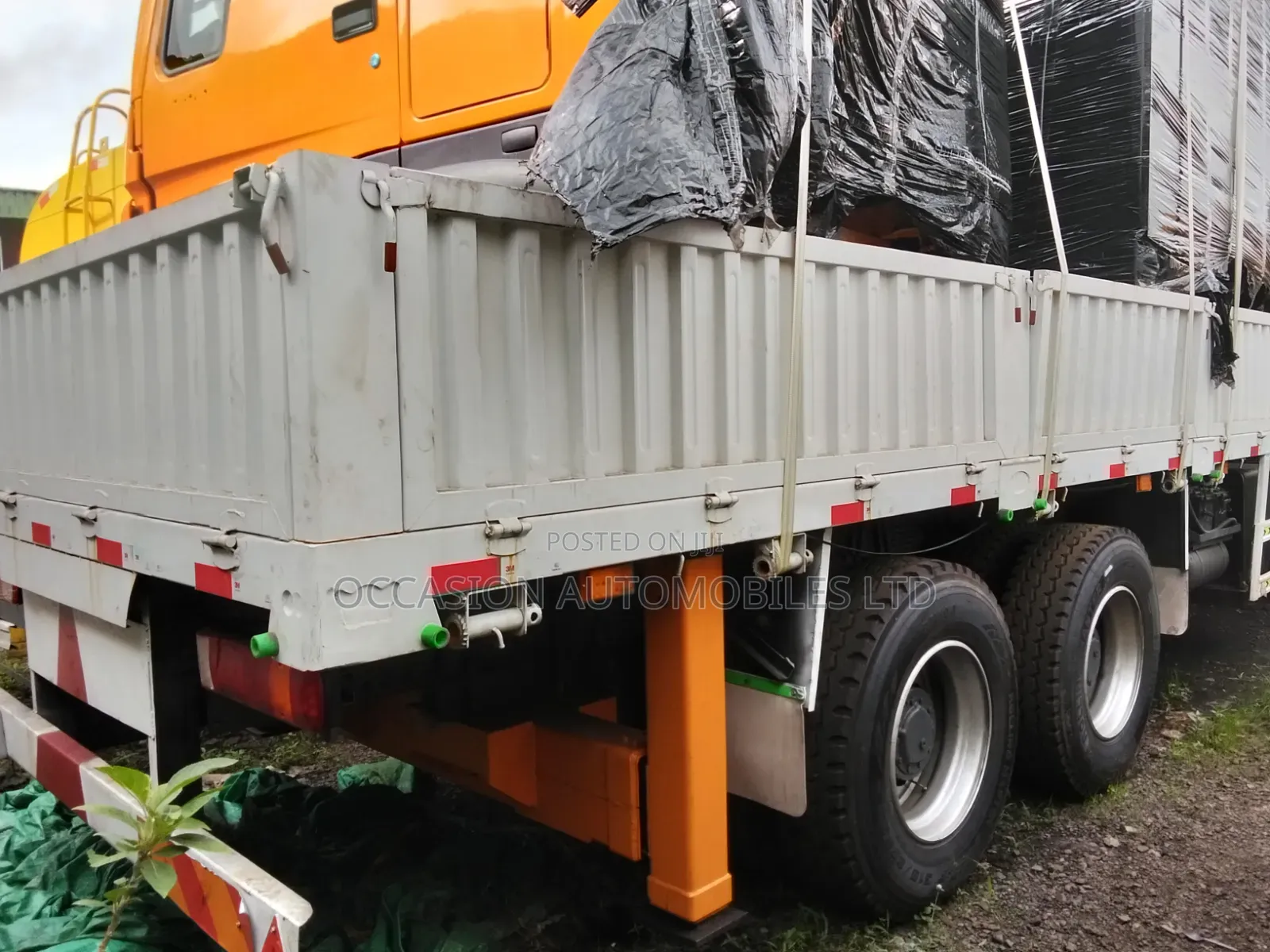Howo Self-Loading Truck 2019 Orange