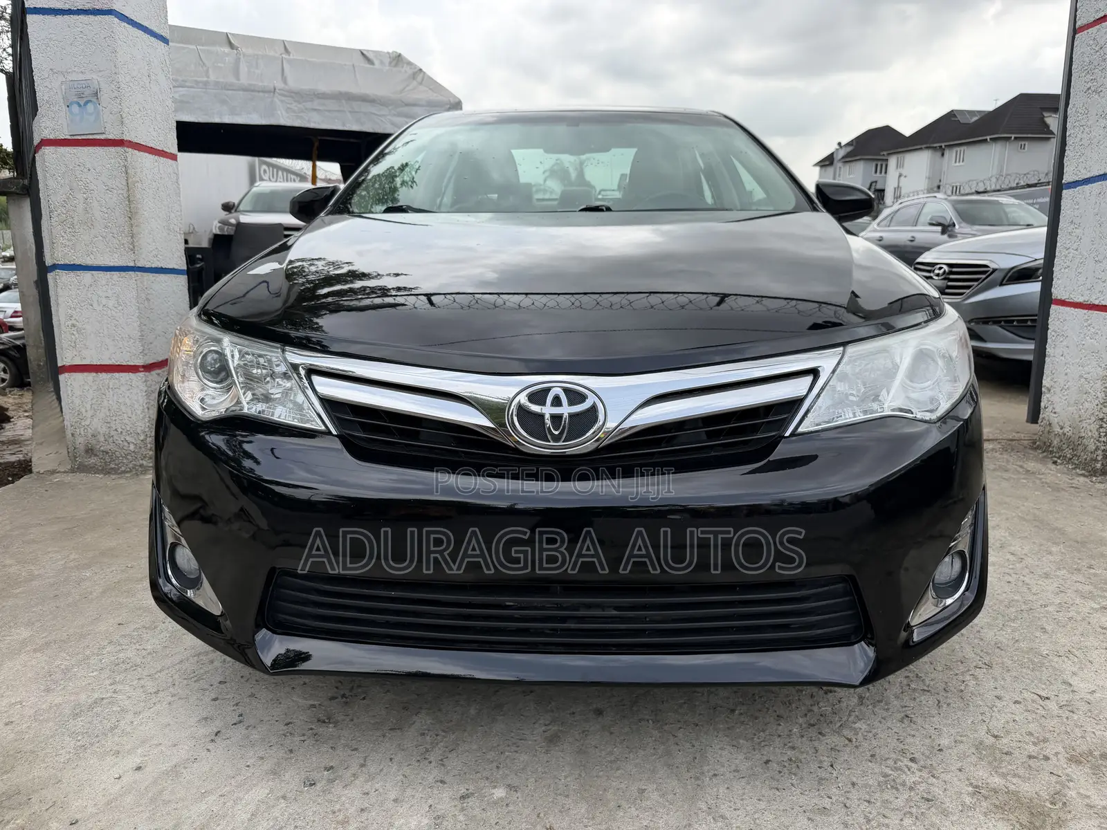 Toyota Camry XLE V6 4dr Sedan (3.5L 6cyl 6A) 2013 Black