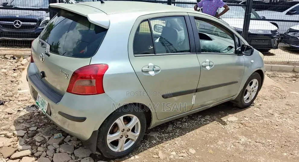 Toyota Yaris 2008 Beige