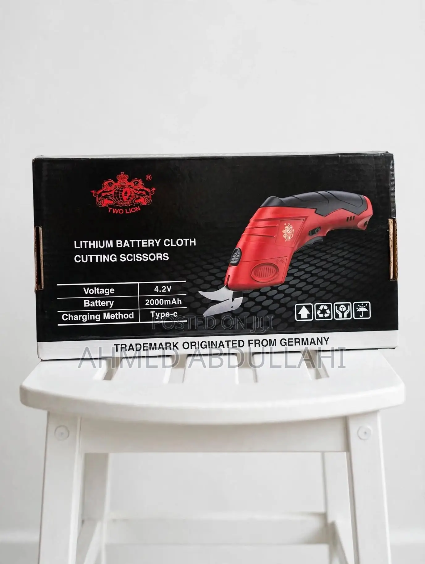 TWO LION Rechargeable Lithium Battery Cloth Cutting Scissors