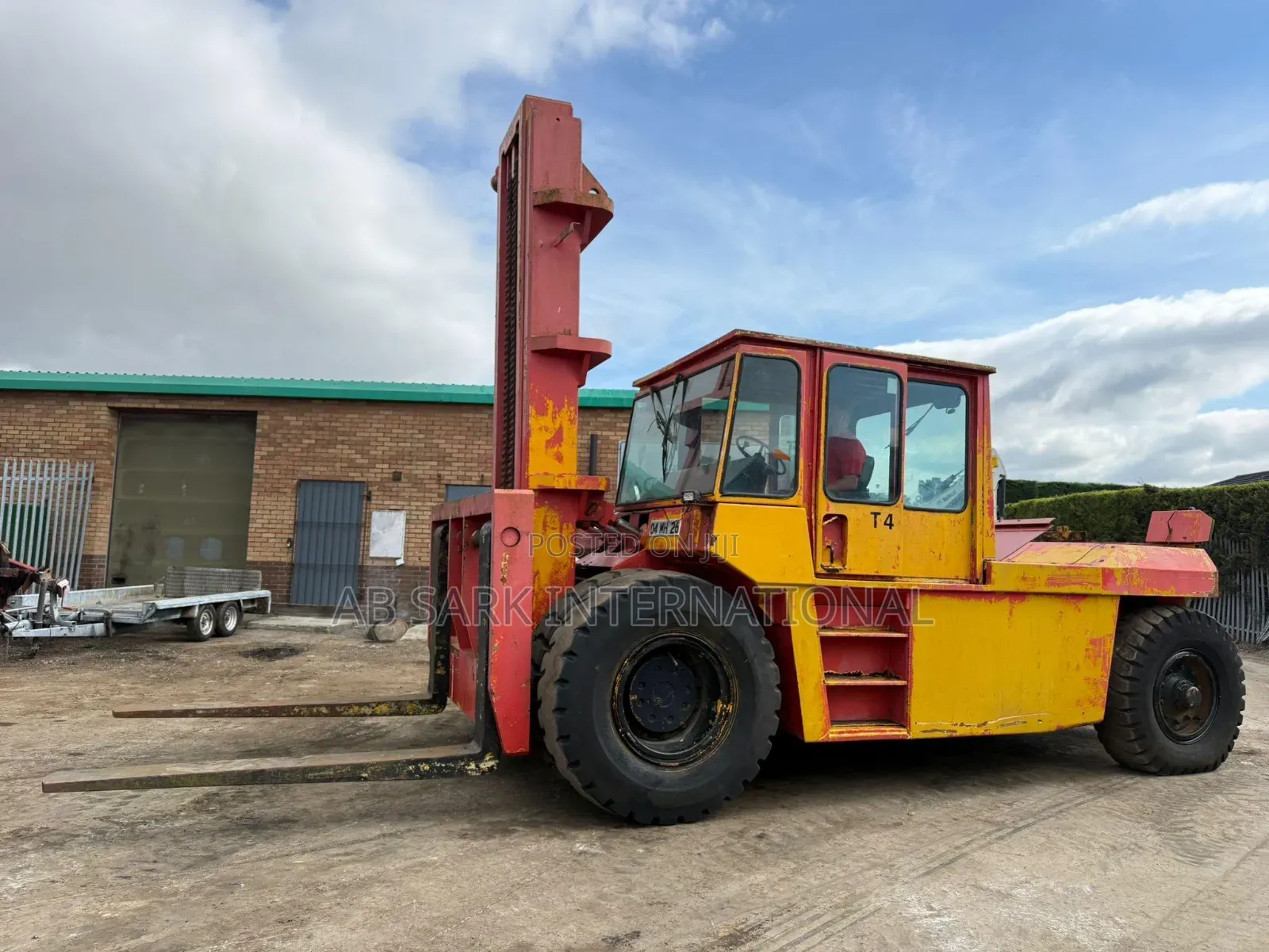 Foreign Used 25.5ton Forklift Clarke