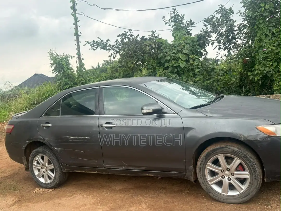 Toyota Camry XLE 4dr Sedan (2.4L 4cyl 5A) 2007 Gray