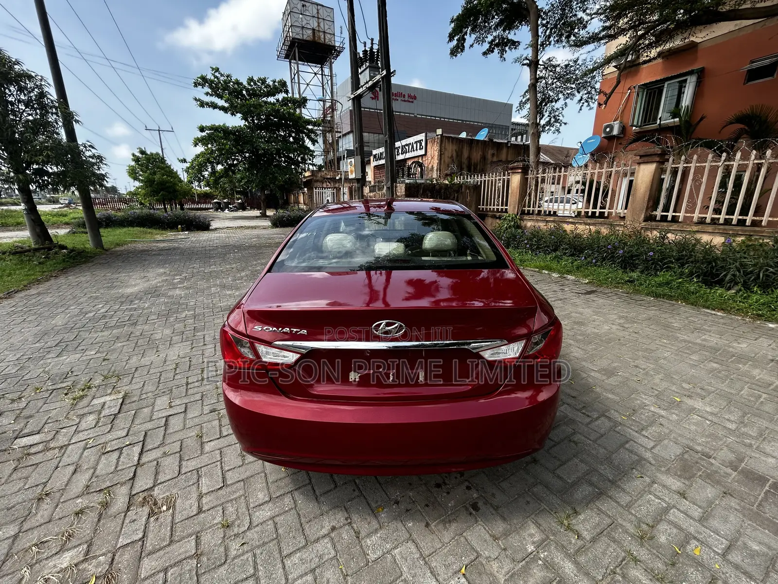 Hyundai Sonata GLS Sedan FWD (2.4L 4cyl 6A) 2012 Red