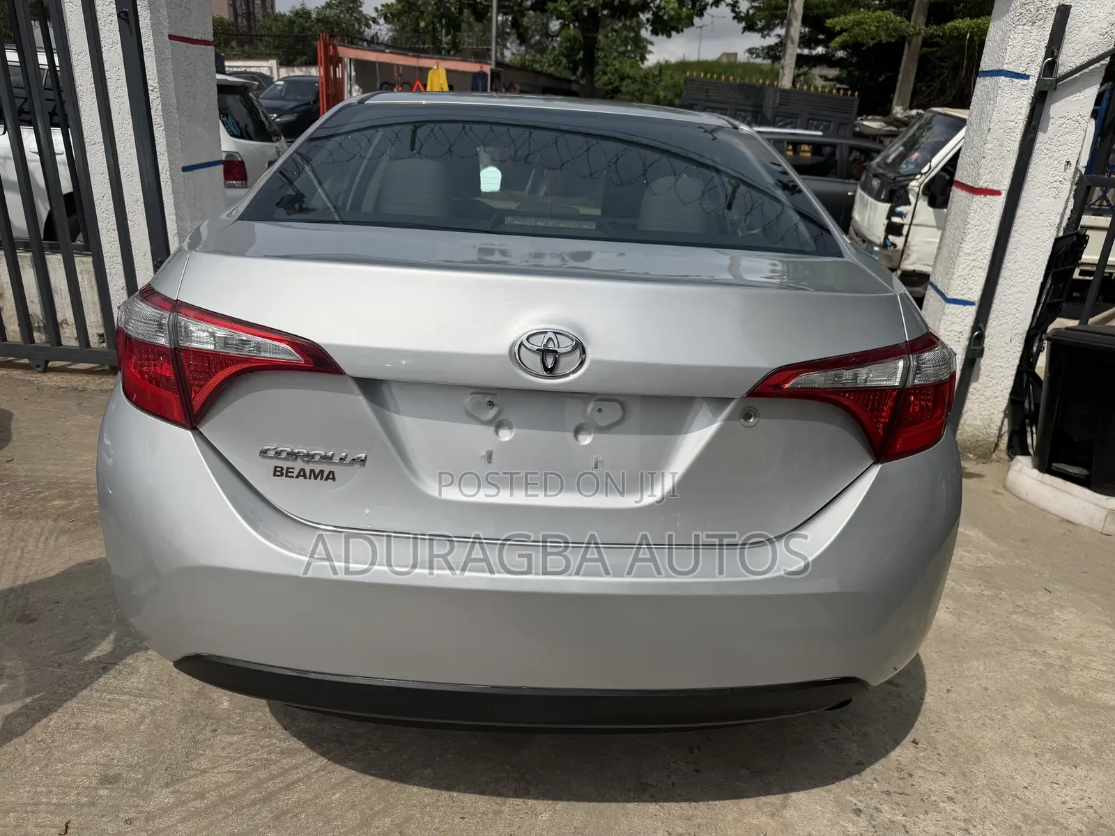 Toyota Corolla LE 4dr Sedan (1.8L 4cyl CVT) 2016 Silver