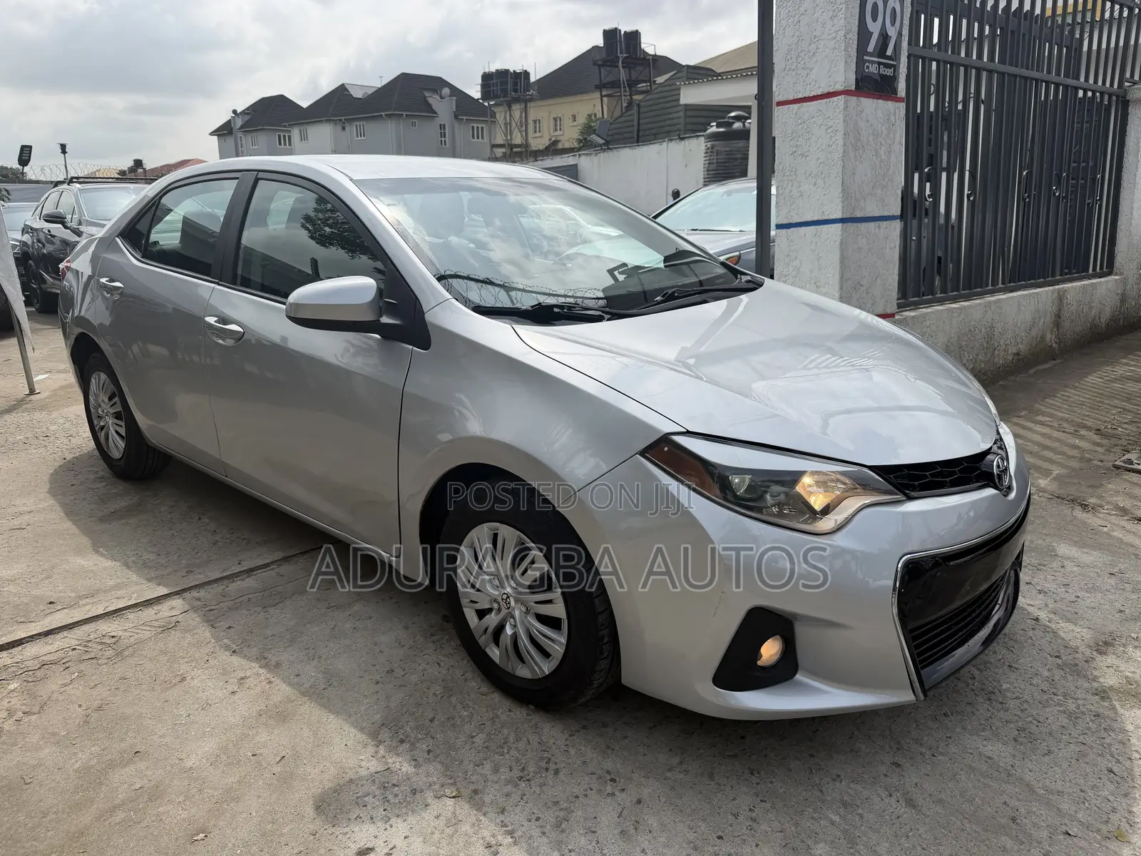 Toyota Corolla LE 4dr Sedan (1.8L 4cyl CVT) 2016 Silver
