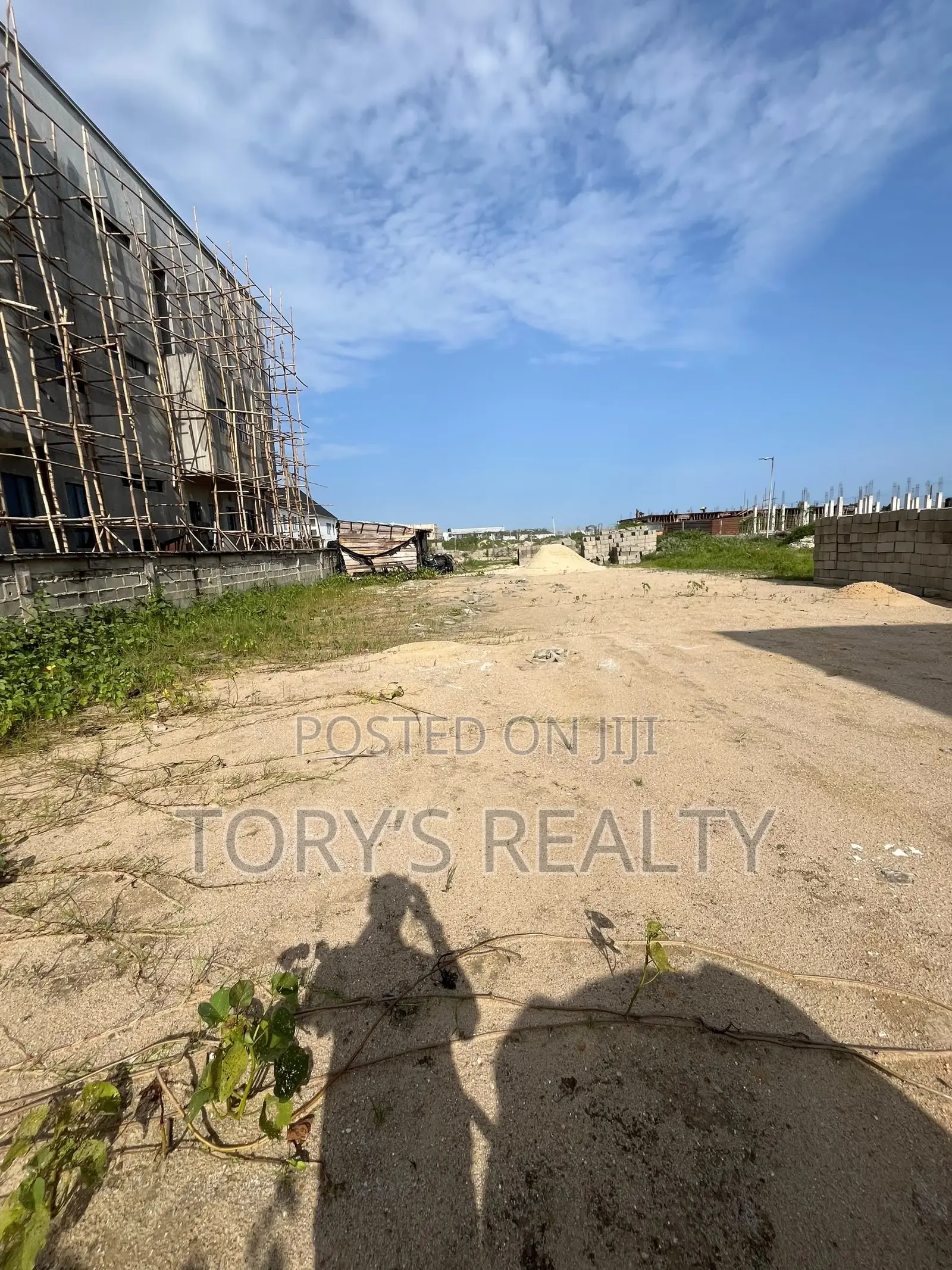 600 SQM Land